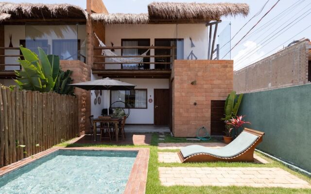 Maravilhosa Casa com Piscina em Frente Praia