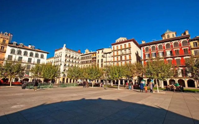 Apartamentos Mendebaldea Suites