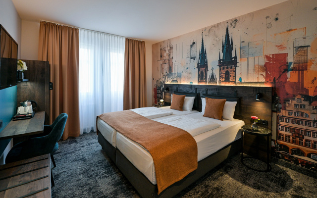 Miramar Hotel