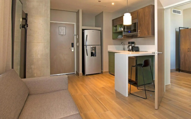 Staybridge Suites Guadalajara Novena by IHG
