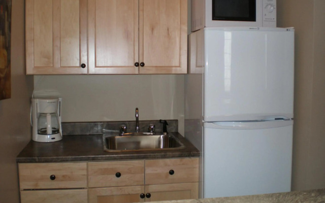 Spanish Bay Inn, CANADA