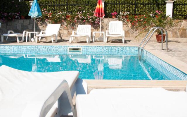 Sani Holiday Village