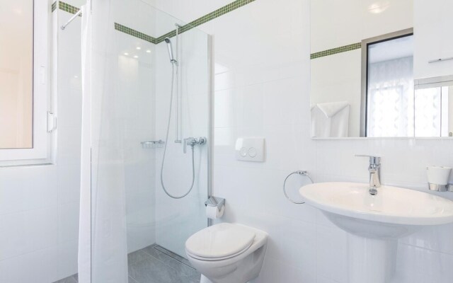 Beautiful Home in Funtana With Wifi and 2 Bedrooms