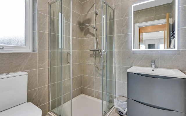 BayView Luxury 4 Bedroom Villa