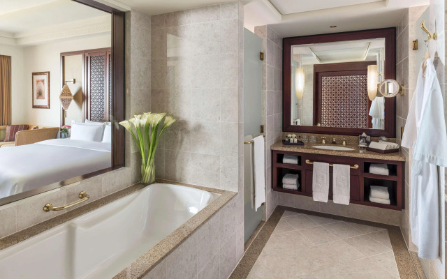 Shangri-La Al Husn, Muscat - Adults Only resort