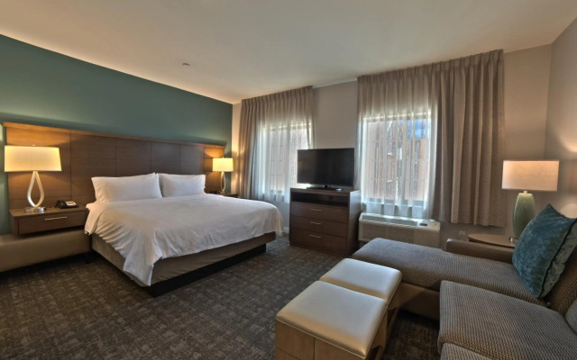 Staybridge Suites Houston - Humble Beltway 8 E by IHG