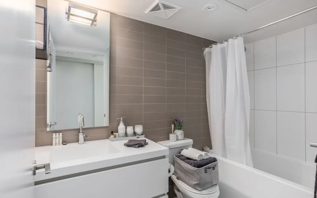 Premier High-Rise Downtown Suites