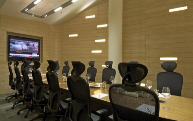 Vivanta Bengaluru, Whitefield