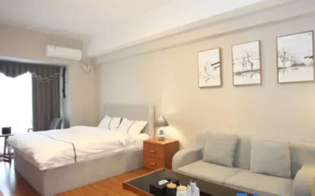 Q+ Junuo Apartment Hotel (Foshan Sanshui Wanda Plaza)