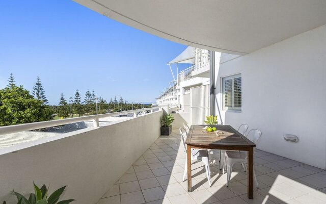 Resort On The Beach 1219/20
