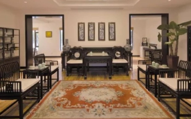 Yayuan Garden Holiday Hotel