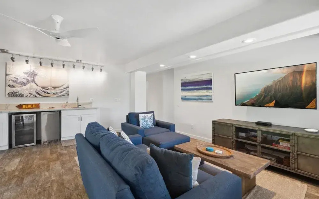 Hale Hanalei 5 Bedroom Home by RedAwning