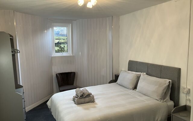 Thornleigh House