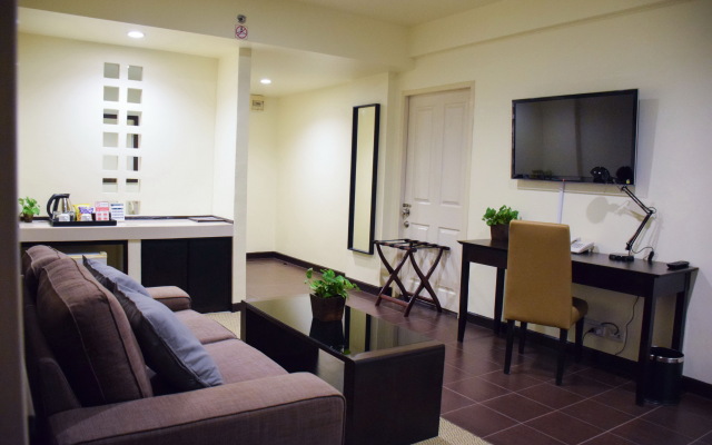 The Color Living Hotel