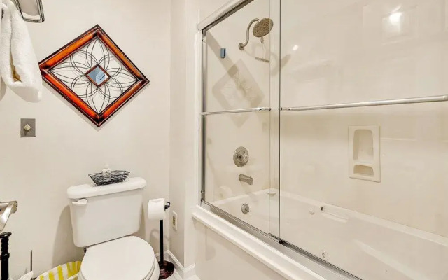 Almost Home 2 Bedroom Condo by RedAwning