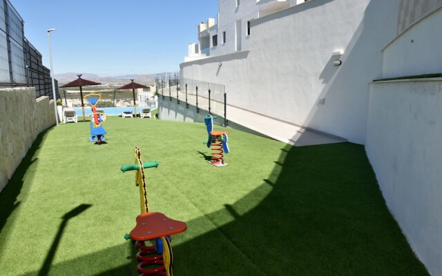 Luxury Apartment on the Beach with Pool 6