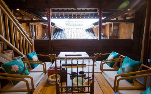 Zhicheng Hall Huizhou Home Stay