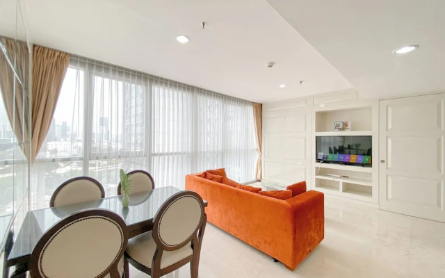 Nice and Comfy 2BR Apartment at Ciputra World 2