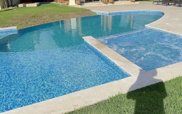 "srvittinivillas /spacius/ Confort Villa/ Fam/ Team/ Couples"