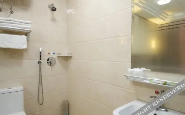 Xiaoshi Yijia Hotel