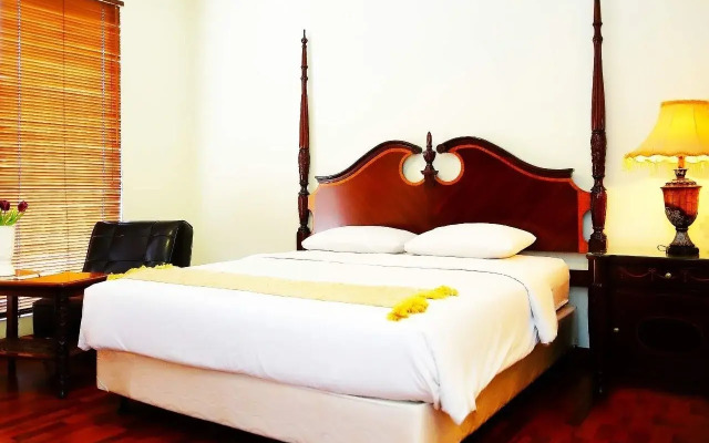 Arimbi Pejaten Suites
