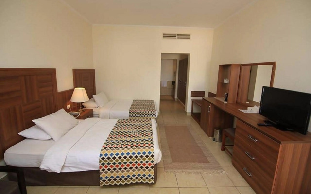 Club Reef Resort & Spa