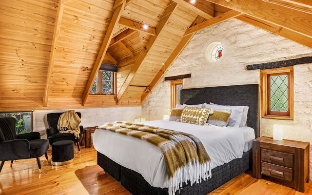 Rubys Amethyst Cottage