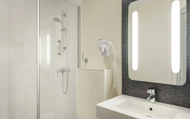 ibis Geneve Centre Lac