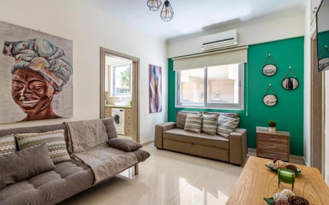 Ziemia 1-BR Apt in Larnaca