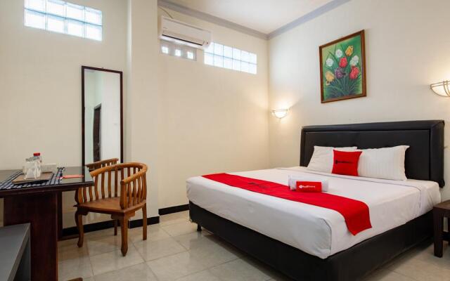 RedDoorz Plus near Balai Kota Batu 2