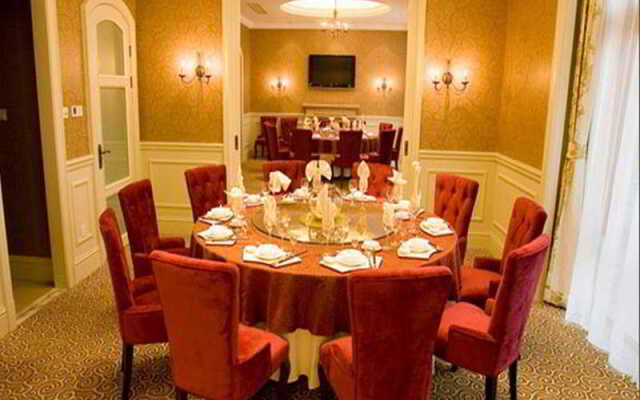 Liston Hotel