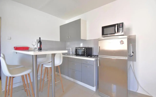 City Centre Apartment with terrace 2