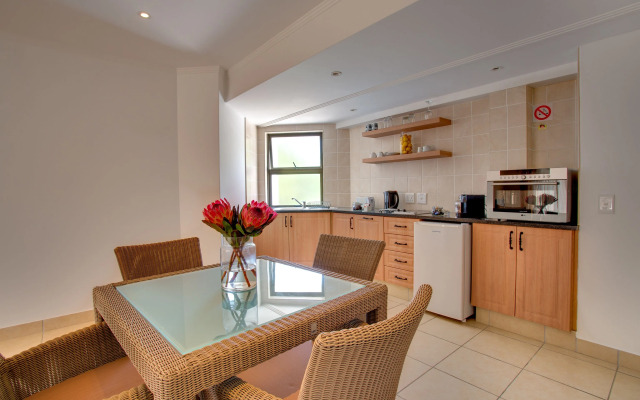 Limoni Luxury Suites