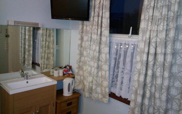 Meadows Way Guest House