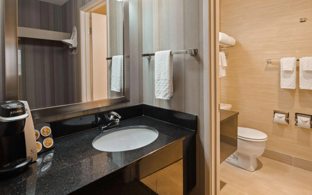 Best Western Cascadia Inn