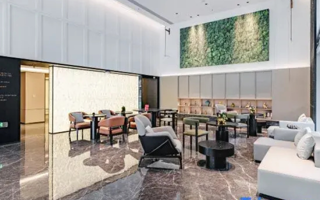Pulun Hotel (Anji Phoenix Mountain Branch)