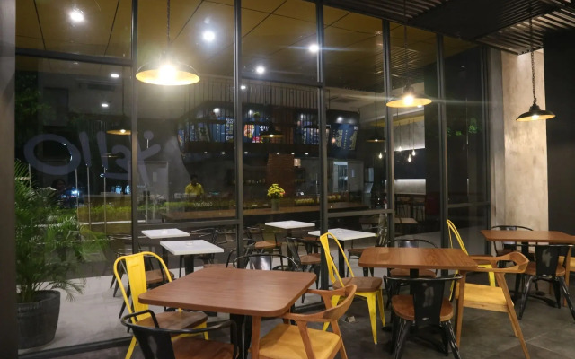 YELLO Hotel Manggarai Jakarta