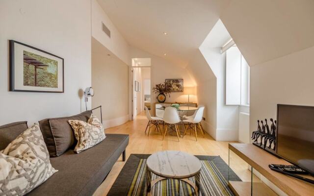 Modern Apartment in the Heart of Alfama