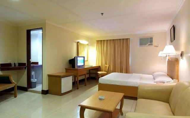 Diplomat Hotel