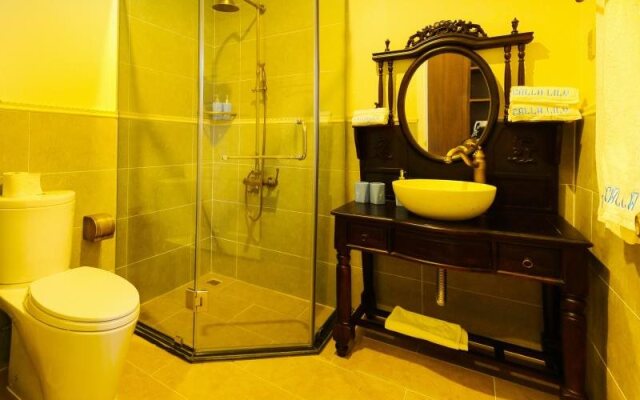 Calla Lily Villa Hotel