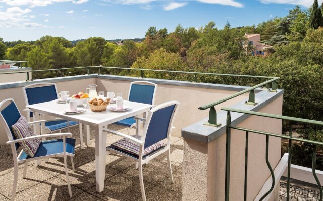 Well-kept Apartment in a Pleasant Town in the Provençe