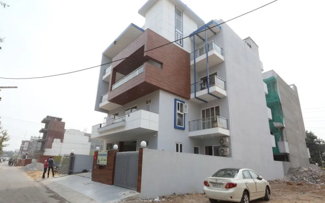 Palm Garden Suites By OYO Rooms