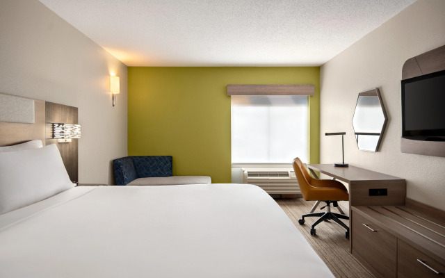 Holiday Inn Express Hotel & Suites Fredericksburg by IHG