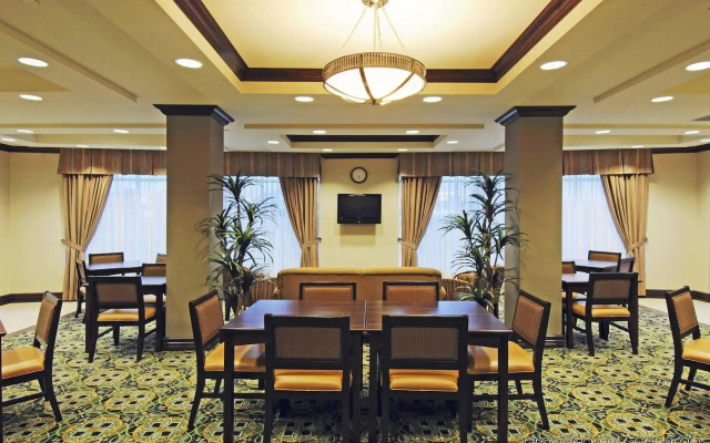 Holiday Inn Express & Suites North Bay by IHG