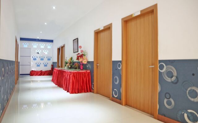 OYO 1673 M Authentic Kost Man