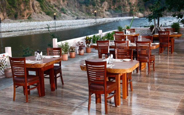 Corbett Riverside Resort