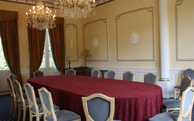 Grand Hotel "Château de Sully" - Piscine et Spa