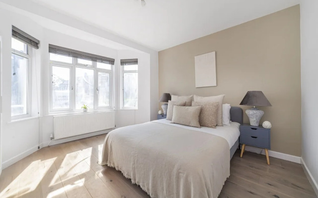 The Neasden Villas