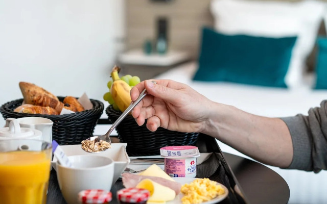 NEMEA Appart Hotel Paris Levallois