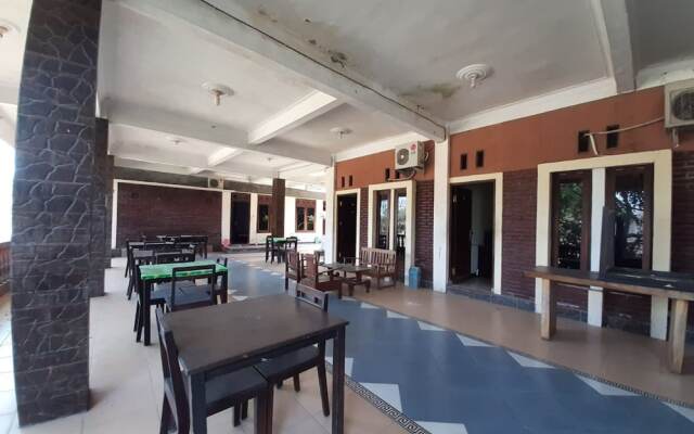 Oyo 2074 Joglo Homestay